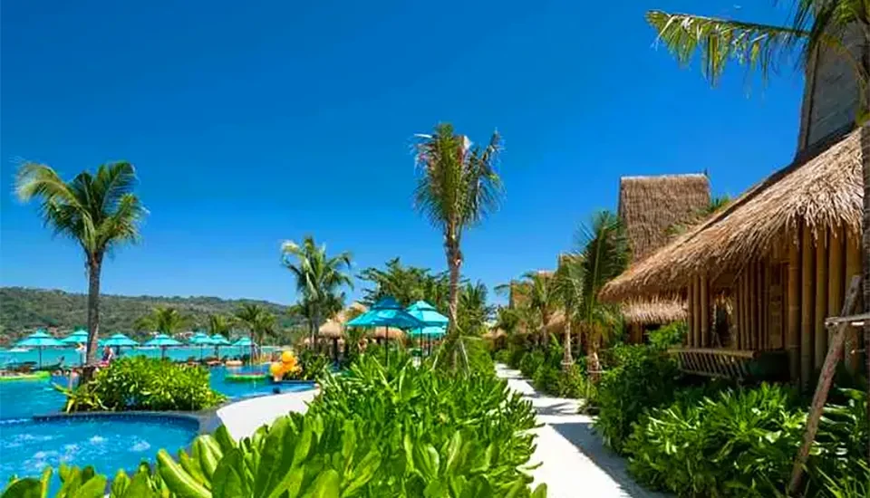 هتل فی فی کوکو بیچ ریزورت